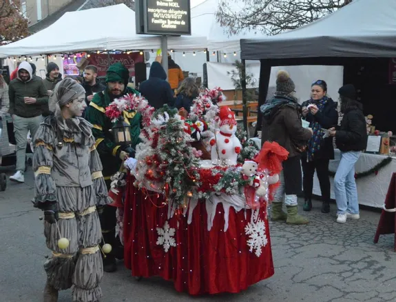 Lun Des Plus Grands March S De No L Du Loiret De Retour Ce Week End