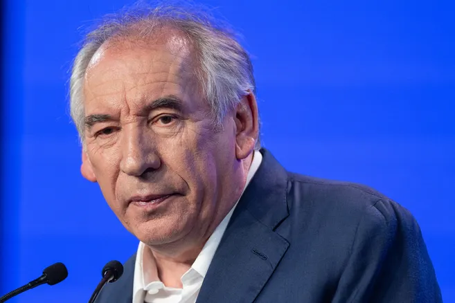 François Bayrou appelle à ne pas censurer le futur gouvernement sauf