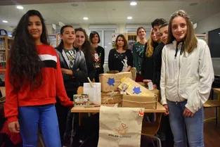 Les élèves de troisième Segpa du collège Audembron de Thiers ont créé leur micro-entreprise pour vendre « des box surprises »
