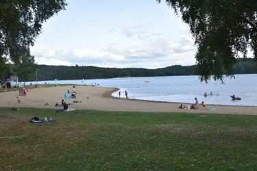 De nouvelles activités pour les vacanciers au lac de Triouzoune à Neuvic (Corrèze)