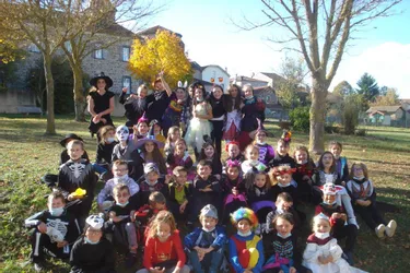 Les enfants ont fêté Halloween aux Pireillles