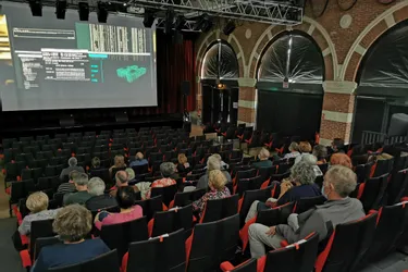 Comment la Halle aux grains de Brioude (Haute-Loire) s'est transformée en salle de cinéma ?