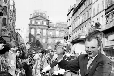Quand le cosmonaute Youri Gagarine, disparu il y a cinquante ans, se posait à Clermont-Ferrand