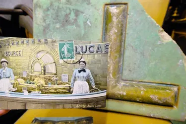 Des pièces de décors d'une buvette et d'un gargarisoire découvertes dans le parc des Sources de Vichy (Allier)