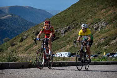 Tour de France : la 13e étape jusqu'au puy Mary testée par deux cyclos et journalistes