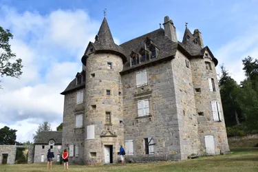 Le château de Fournels, un trésor de patrimoine des XVIe et XVIIIe siècles, aux portes de la Lozère