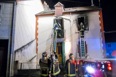Une maison inoccupée en feu à Montluçon
