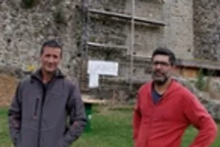 Les bénévoles toujours à pied d'œuvre au château d'Urfé à Champoly (Puy-de-Dôme)