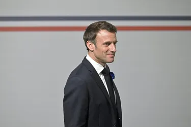 Macron dit sa "solidarité" avec le maire démissionnaire de Saint-Brevin après des attaques "indignes"