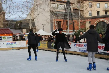 Quatre raisons pour profiter de la patinoire de Brioude pendant les vacances de Noël