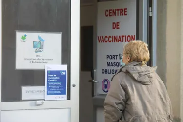 Pourquoi, après deux mois d’appels à l’hôpital de Thiers (Puy-de-Dôme) pour la vaccination, n'est-il toujours pas possible d'avoir un rendez-vous ?