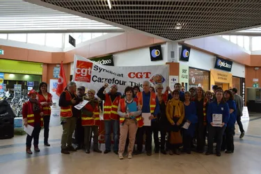 Grève nationale chez Carrefour : les salariés mobilisés à Thiers