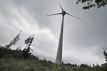 Feu vert du commissaire enquêteur pour les éoliennes des Monts de la Madeleine