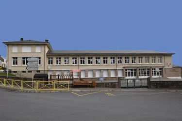 Une école maternelle fermée à Egletons (Corrèze) suite au dépistage organisé mardi qui a révélé 11 cas positifs