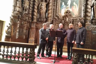 Le chœur d'hommes de Sartène a propose un voyage en polyphonie corse à l'église de Naves