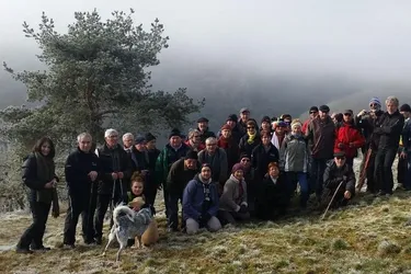 53 marcheurs pour l’association La Dordogne de villages en barrages