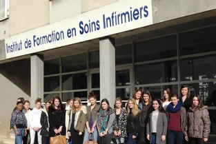 Les élèves de Monnet-Mermoz à l’IFSI