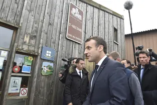 Ce que l'on sait de la visite d'Emmanuel Macron au lac Chauvet
