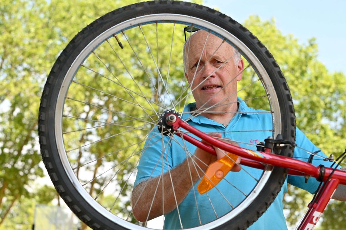 Trophées du sport du Loiret : nommé en catégorie bénévole de l&rsquo;année, Gilles Brinon, président de Meung Cyclisme, a l&rsquo;engagement dans le sang