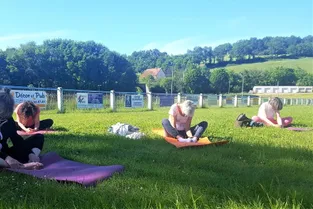 Les cours de yoga reprennent au stade