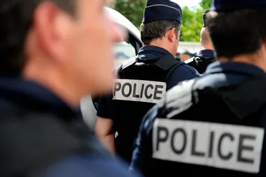 Policiers pris pour cible à Clermont-Ferrand : un jeune majeur jugé et condamné