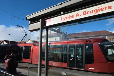 Coups de couteau dans le tram à Clermont-Ferrand : les policiers lancent un appel à témoins