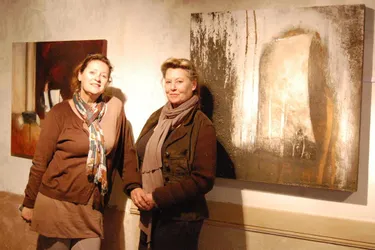 Elles sont deux peintres hollandaises à exposer leurs œuvres dans un atelier, rue de la Boucherie