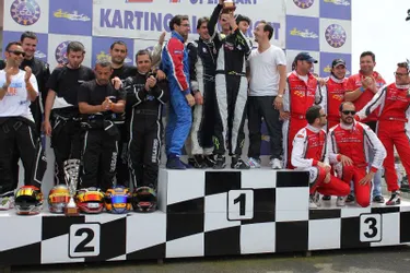 Les six copains montent sur la deuxième marche du podium aux 24 Heures du Mans