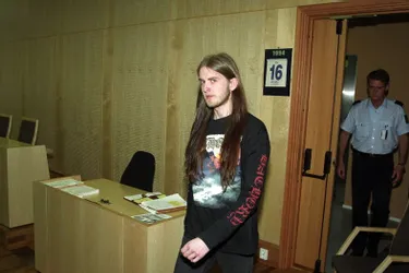 Néo-nazi interpellé en Corrèze : les gardes à vue de Kristian Vikernes et de son épouse prolongées