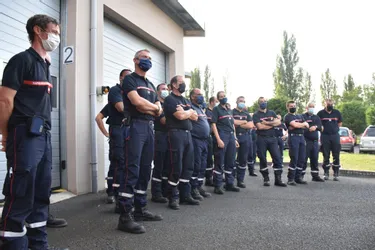 "C'est notre métier, c'est ce qui nous fait vibrer" : les pompiers de retour de mission dans le Vaucluse à Thiers (Puy-de-Dôme)