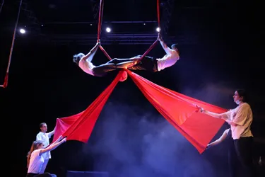 Les arts du cirque, une nouvelle spécialité au lycée René-Descartes de Cournon (Puy-de-Dôme)