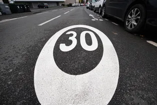 À partir de ce 1er décembre, la vitesse maximale autorisée à Clermont-Ferrand est de 30km/h sur 86 % des voies (carte)