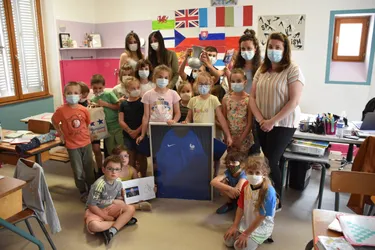 Des élèves d'une école de Haute-Loire ont passé "24 heures avec les Bleus"