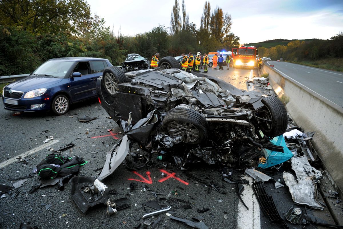 Choc Sur L Autoroute A75 à Hauteur De La Roche Blanche Un Mort Et Une Choc Sur L Autoroute A75 à Hauteur De La Roche Blanche Un Mort Et Une
