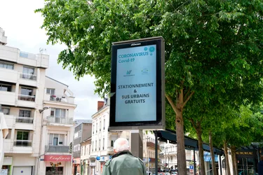 Le stationnement et les bus urbains restent encore gratuits quelques jours à Vichy (Allier)