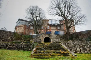Votez pour que la Fondation du patrimoine retienne le projet du château de la Chaux Montgros à Sallèdes (Puy-de-Dôme)