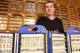 Francis Fayon, roi des collectionneurs, possède plus de 10.000 fèves