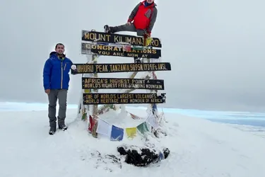 Nouvelle étape franchie pour l’alpiniste Marc Batard qui doit gravir à nouveau l’Everest en 2022