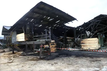 Incendie dans une scierie à Blessac, six employés au chômage technique