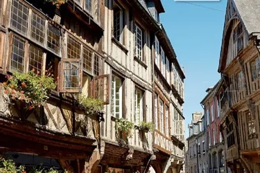 La commune dans Les 100 Plus Beaux Détours de France