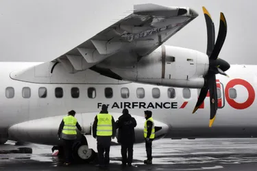 Incident sur le vol Paris-Aurillac : le témoignage de Fanny Agostini