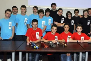 Dix-huit lycéens prêts à donner vie à leur prototype