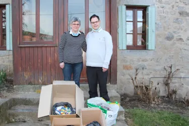 À Domaize (Puy-de-Dôme), Damien Vernet récolte des plastiques difficilement recyclables avec TerraCycle et finance une école au Sénégal