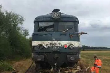 Un train au départ de Montluçon percute un arbre entre l'Allier et le Cher : 50 personnes évacuées