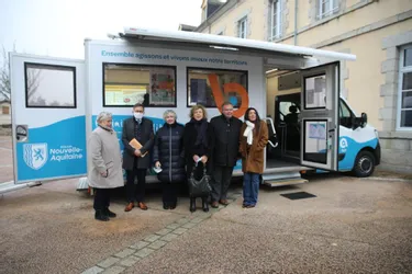 "Bus des services" : une agence "France services" itinérante pour le sud-est de la Creuse