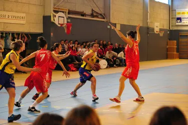 Basket-ball : Laguenne gagne à Aurillac 83-72 en NF3