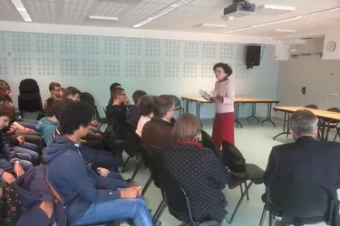 Rencontre avec Marie-Hélène Lafon au lycée Monnet-Mermoz