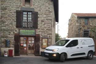 Le confinement n'a pas beaucoup changé le rythme des boulangers d'Espalem (Haute-Loire)