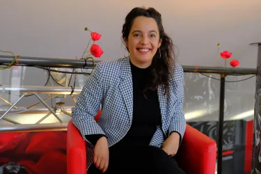 Léa Laaouidi-Caillou est la nouvelle directrice du théâtre de Cusset (Allier)