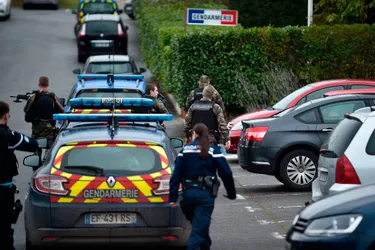 Attaque dans une gendarmerie en Moselle : l'assaillant est originaire de Thiers (Puy-de-Dôme)